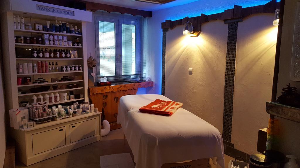 Le Christiania Hotel & Spa Ла-Саль-лез-Альп Экстерьер фото
